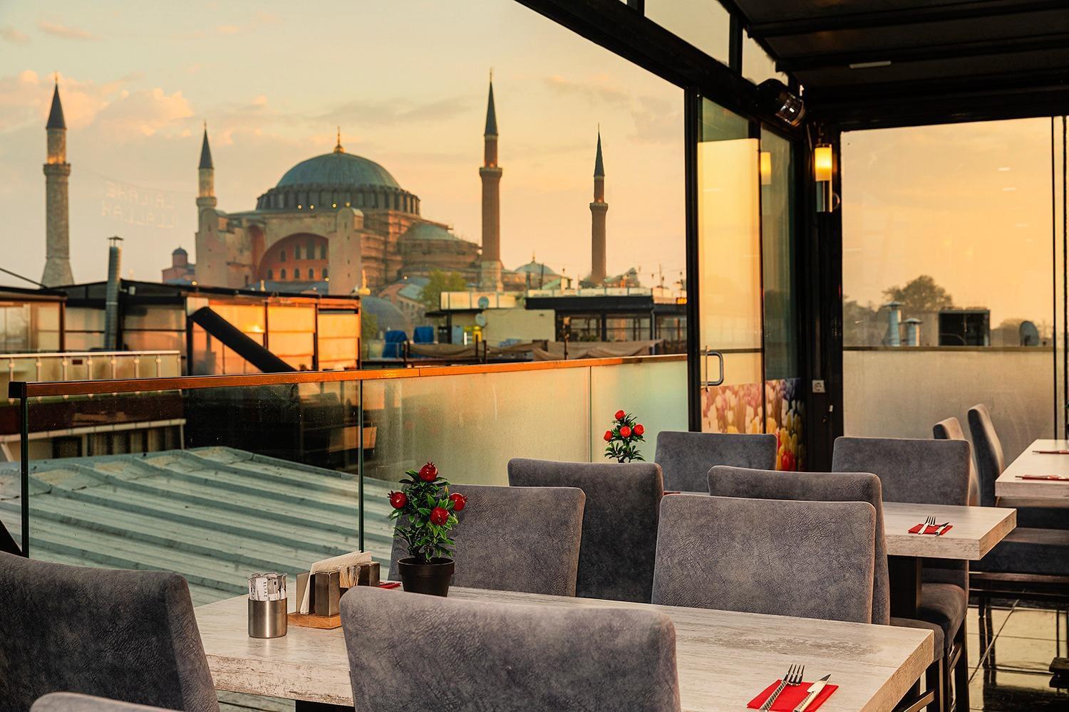 Aristocrat Hotel Стамбул Экстерьер фото