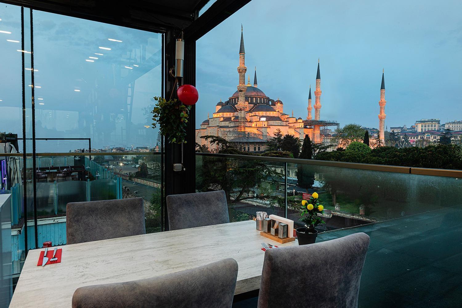 Aristocrat Hotel Стамбул Экстерьер фото